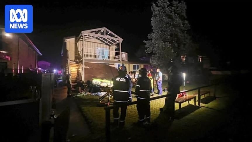 Teenagers treated in hospital after AirBnB balcony collapse during house party on NSW South Coast